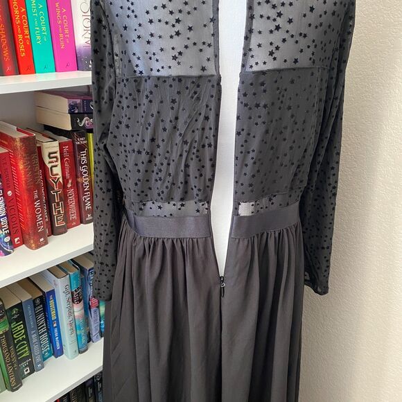 TORRID Black Flocked Star Mock Neck Midi Dress Size 18 - Picture 10 of 12